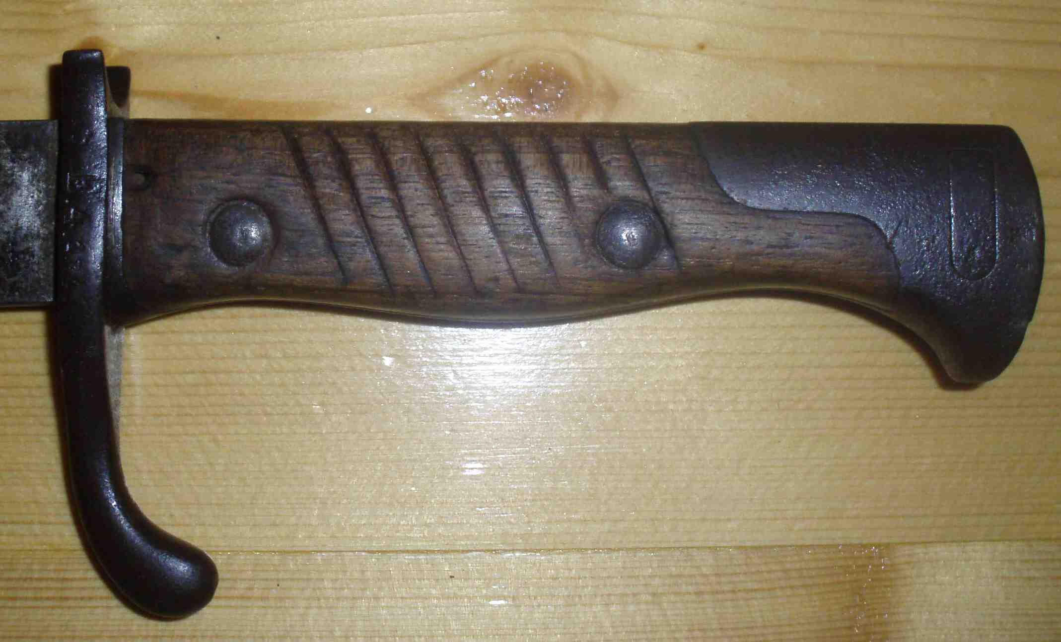 Mle 98/05 1er type  dents de scie